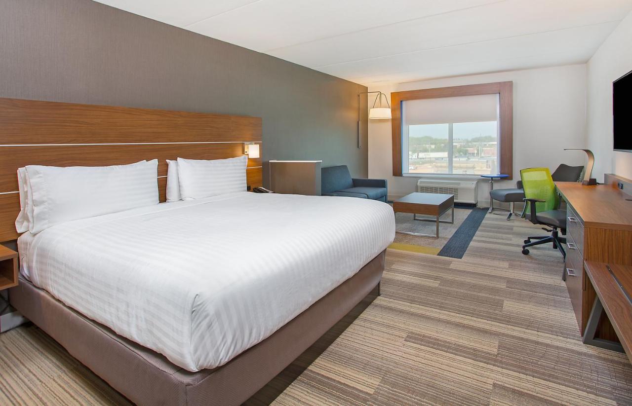 Holiday Inn Express & Suites Covington By Ihg Номер фото